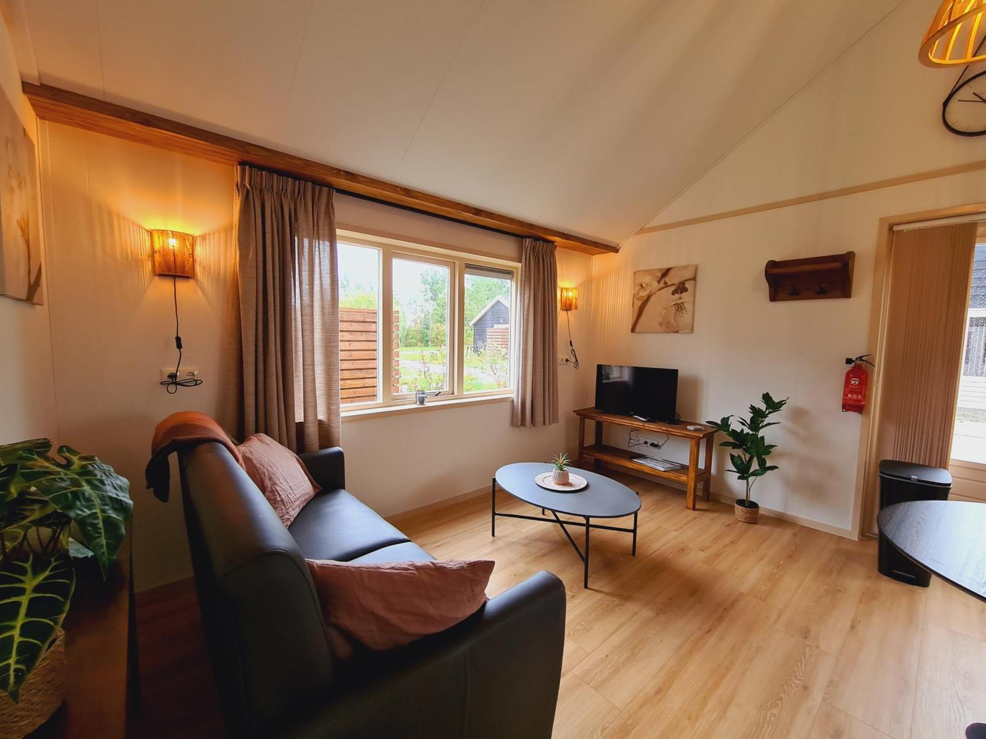 2-Persoons Luxe Vakantiewoning De Veenhoop Экстерьер фото