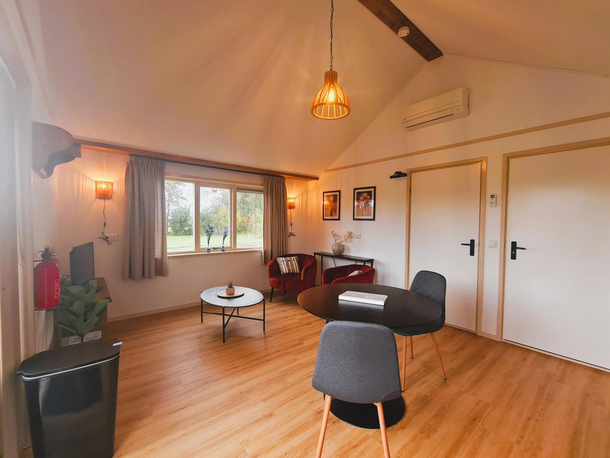 2-Persoons Luxe Vakantiewoning De Veenhoop Экстерьер фото